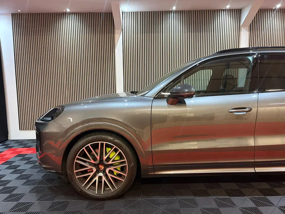 Porsche Cayenne E-hybrid Sport Chrono+ Passenger Display P uit 2024, foto 11