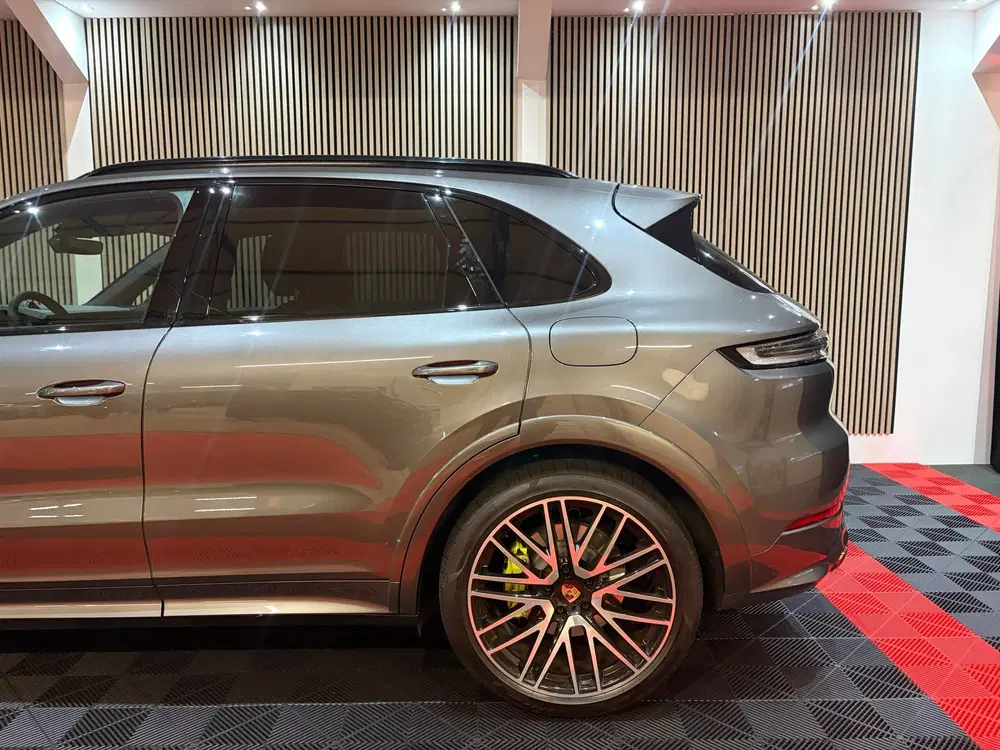 Porsche Cayenne E-hybrid Sport Chrono+ Passenger Display P uit 2024, foto 12