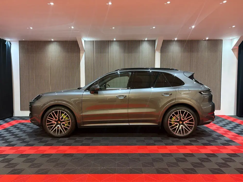 Porsche Cayenne E-hybrid Sport Chrono+ Passenger Display P uit 2024, foto 8