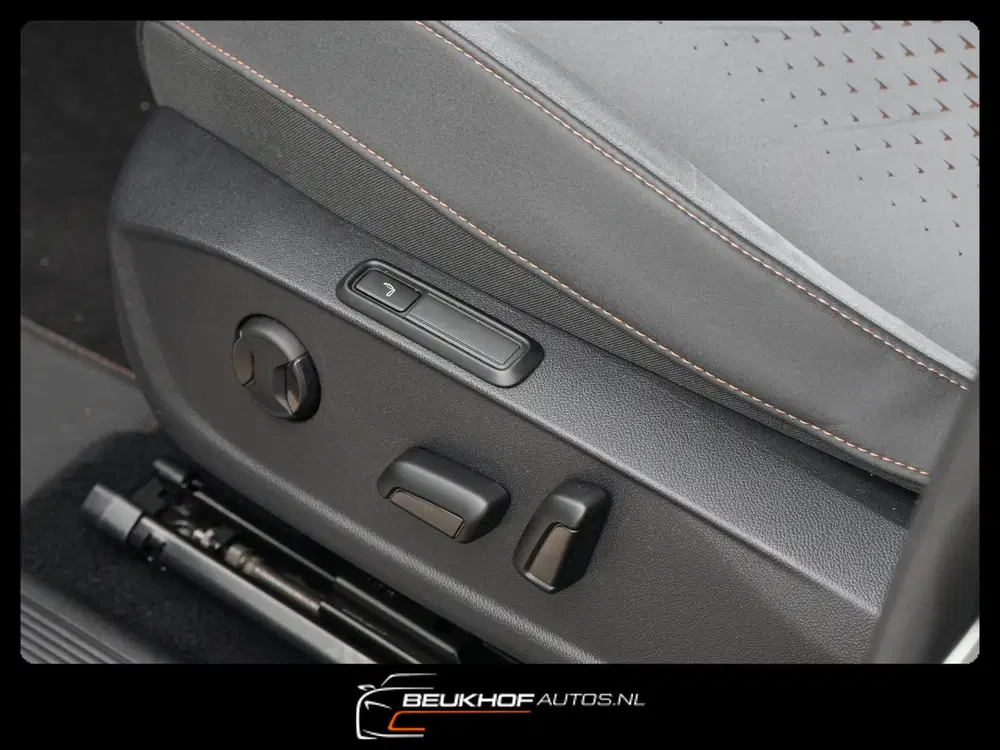 Cupra Born Copper Edition One 62 kWh uit 2021, foto 11