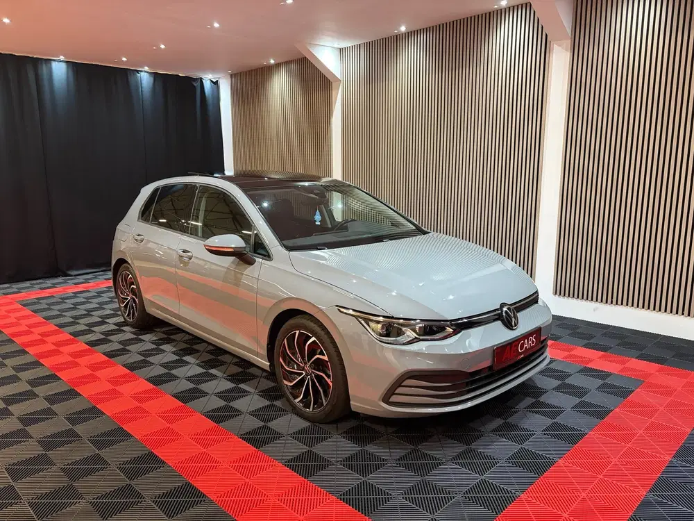 Volkswagen Golf 1.5 eTSI Style DSG Automaat Pano Memory-Ma uit 2021