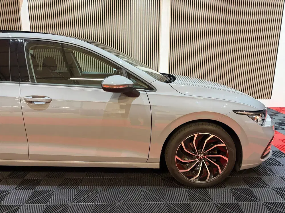 Volkswagen Golf 1.5 eTSI Style DSG Automaat Pano Memory-Ma uit 2021, foto 4