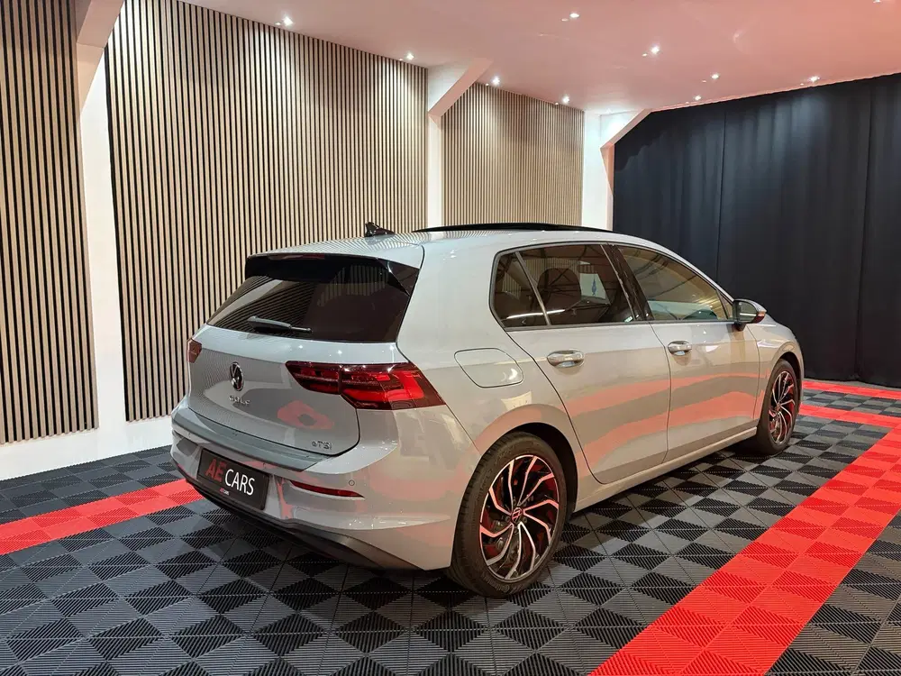 Volkswagen Golf 1.5 eTSI Style DSG Automaat Pano Memory-Ma uit 2021, foto 6