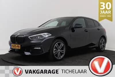 BMW 1-serie 118i Business Edition Plus uit 2022