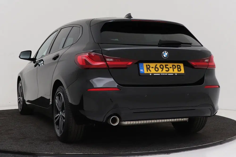 BMW 1-serie 118i Business Edition Plus uit 2022, foto 10