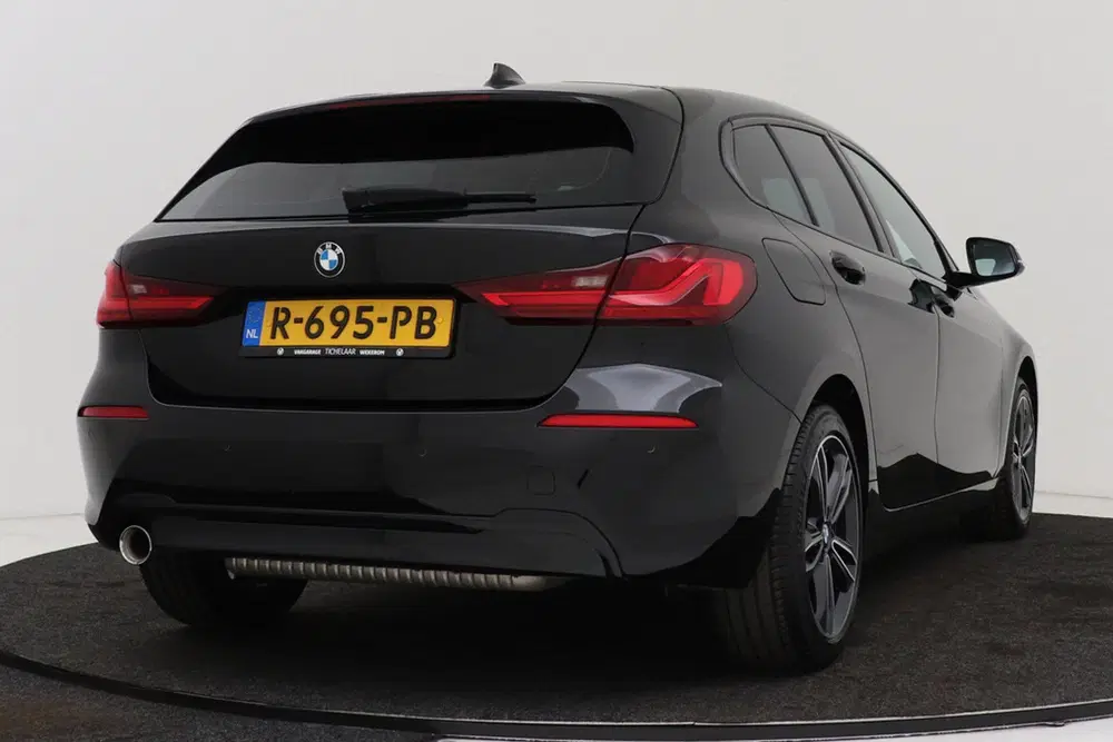 BMW 1-serie 118i Business Edition Plus uit 2022, foto 11