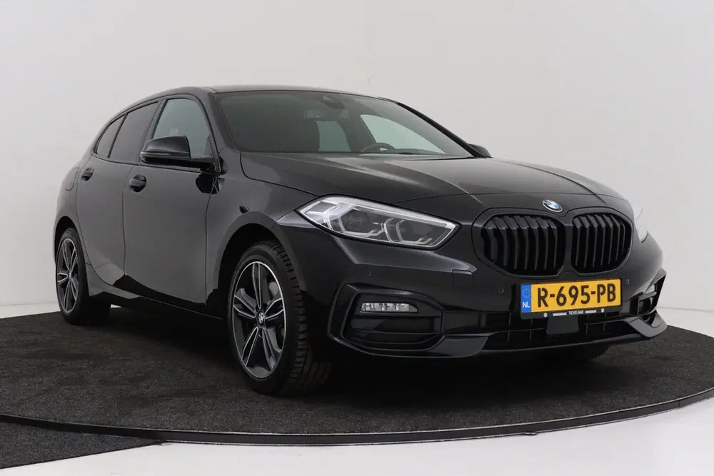 BMW 1-serie 118i Business Edition Plus uit 2022, foto 13