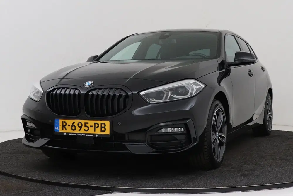 BMW 1-serie 118i Business Edition Plus uit 2022, foto 15
