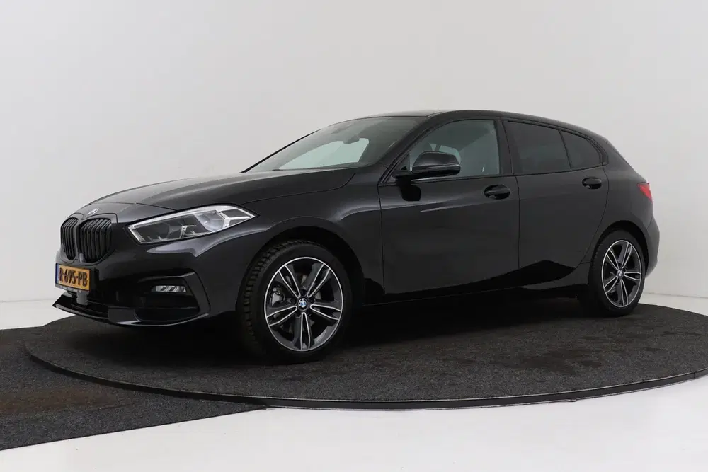 BMW 1-serie 118i Business Edition Plus uit 2022, foto 6