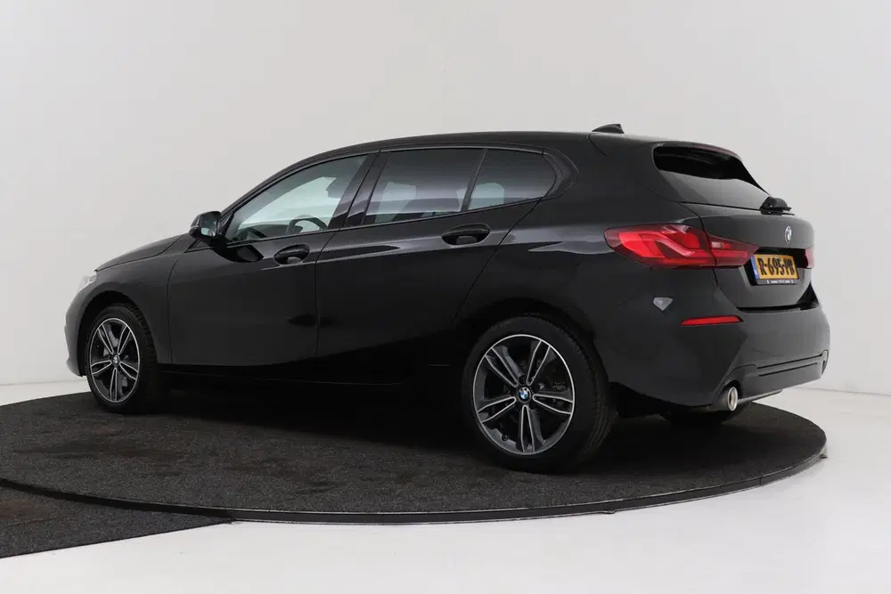 BMW 1-serie 118i Business Edition Plus uit 2022, foto 7