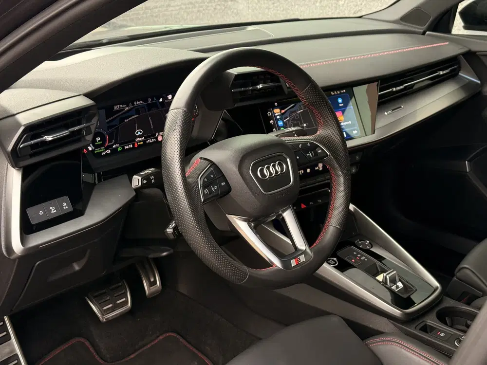Audi A3 45 TFSI e S edition Competition uit 2022, foto 2