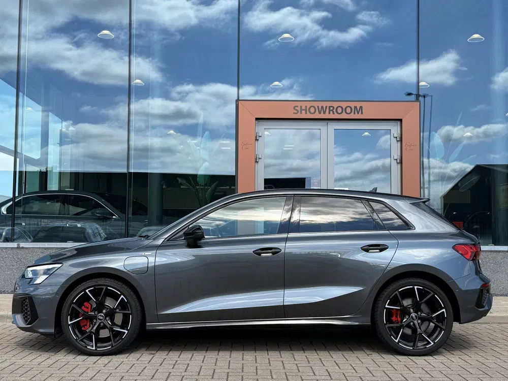 Audi A3 45 TFSI e S edition Competition uit 2022, foto 6