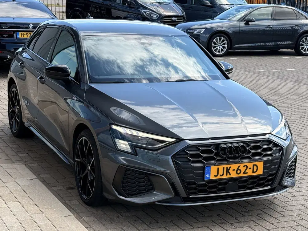 Audi A3 45 TFSI e S edition Competition uit 2022, foto 8
