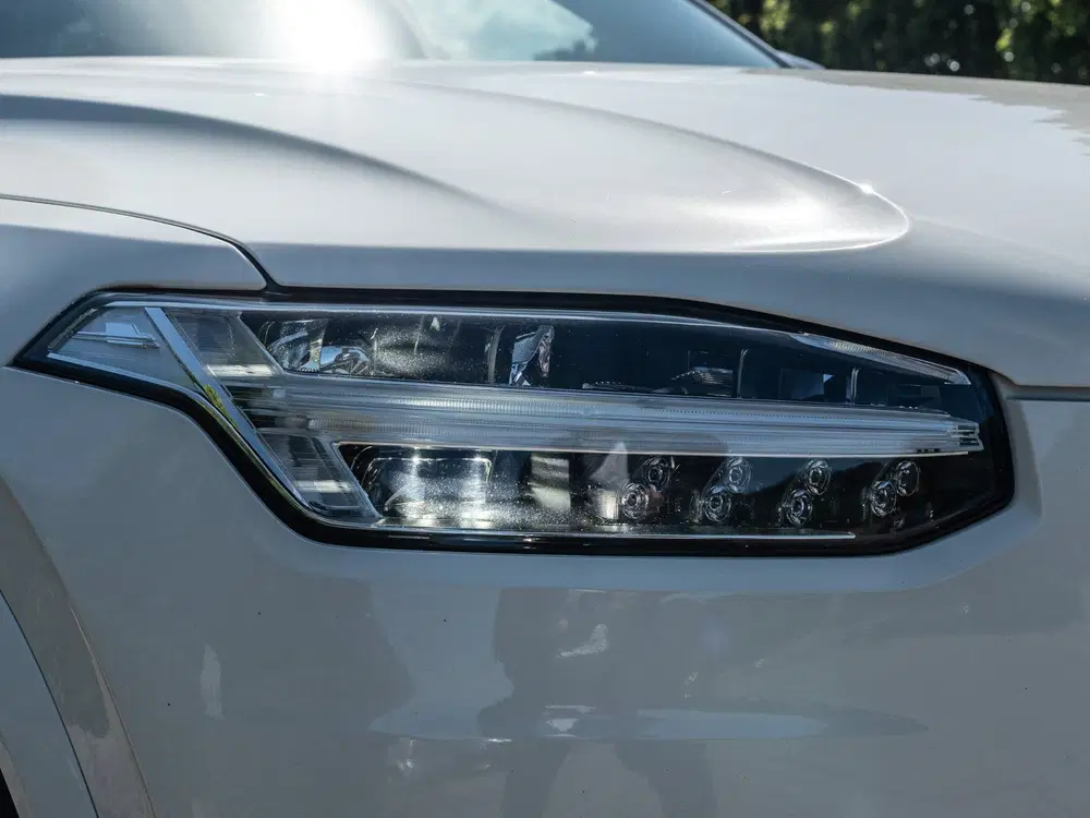 Volvo XC90 2.0 T8 Twin Engine AWD R-DESIGN uit 2019, foto 14