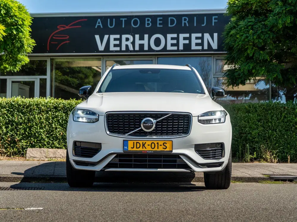 Volvo XC90 2.0 T8 Twin Engine AWD R-DESIGN uit 2019, foto 4