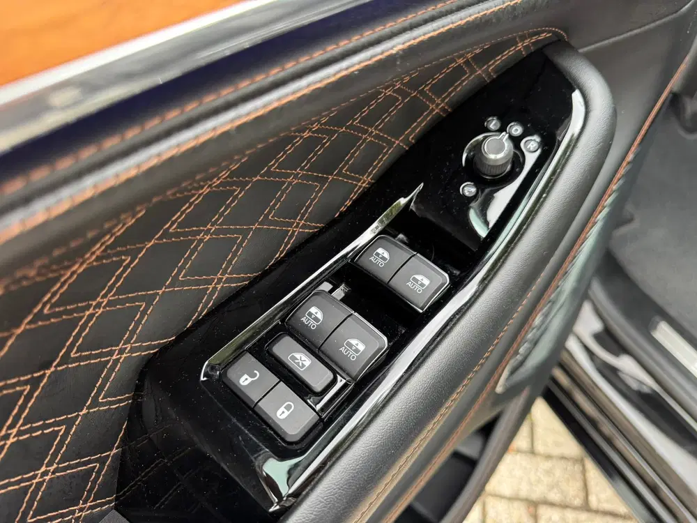 Jeep Grand Cherokee 2.0 Summit Reserve Plug in Hybrid 4xe 38 uit 2023, foto 11