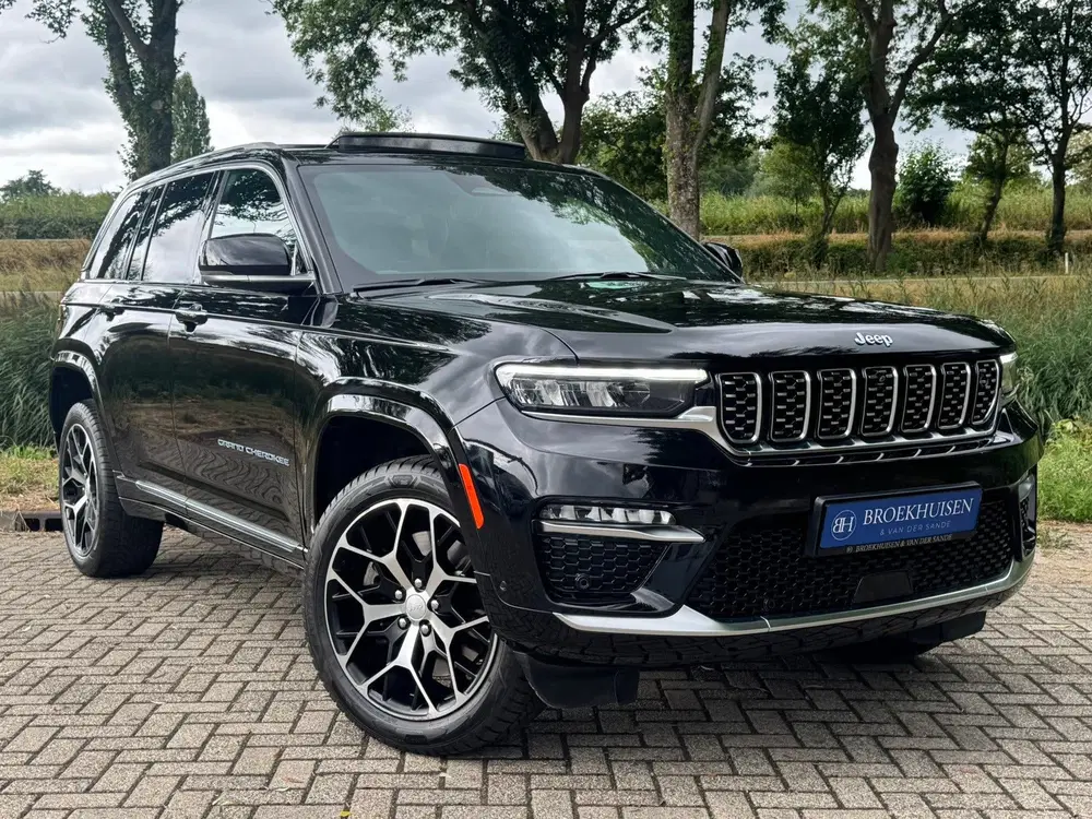Jeep Grand Cherokee 2.0 Summit Reserve Plug in Hybrid 4xe 38 uit 2023, foto 3