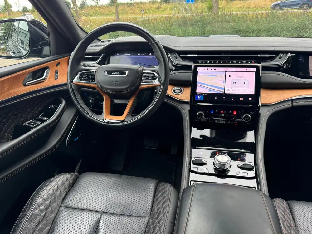Jeep Grand Cherokee 2.0 Summit Reserve Plug in Hybrid 4xe 38 uit 2023, foto 6