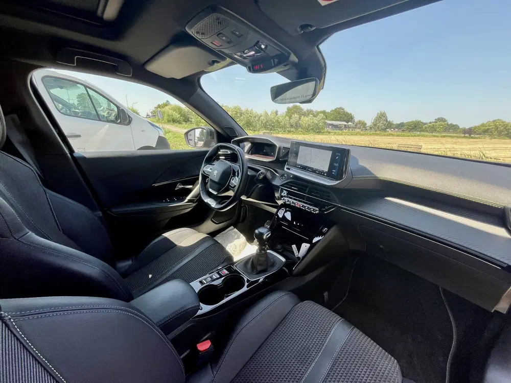 Peugeot 2008 1.2 PureTech GT (bj 2022) uit 2022, foto 10