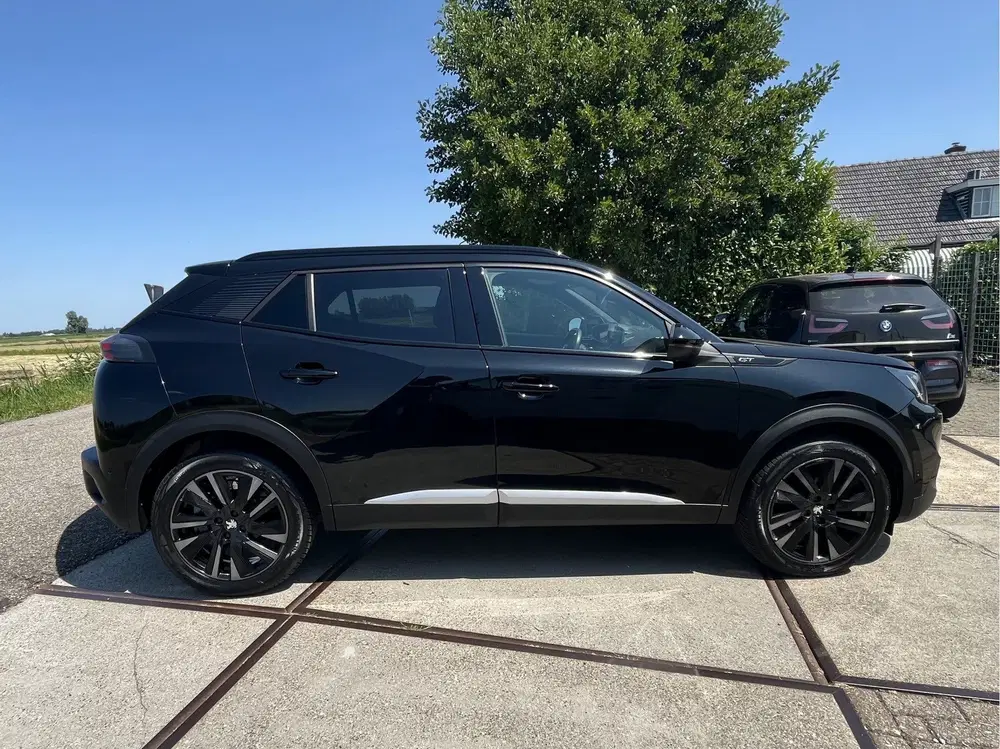 Peugeot 2008 1.2 PureTech GT (bj 2022) uit 2022, foto 4