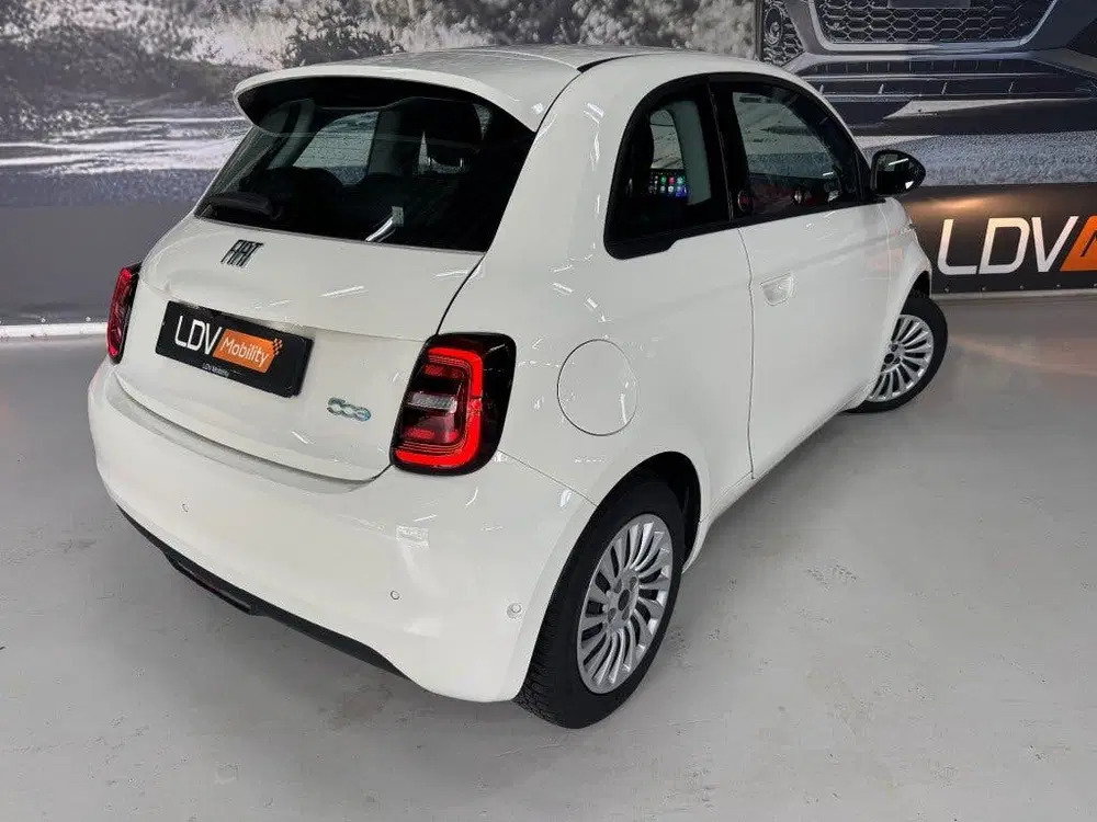 Fiat 500e RED uit 2025, foto 11