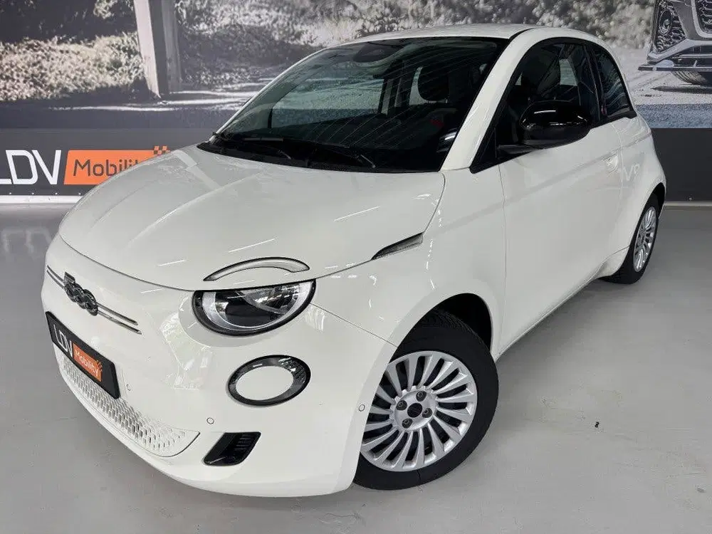 Fiat 500e RED uit 2025, foto 3