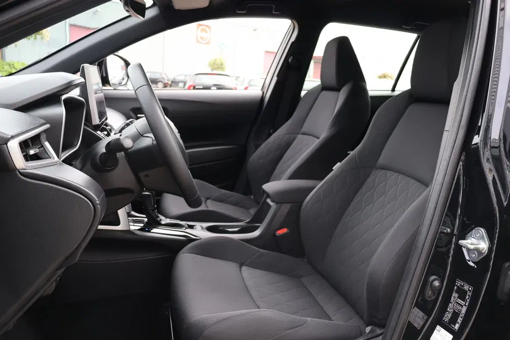 Toyota Corolla Cross 2.0 High Power Hybrid Active 1e Eigenaa uit 2023, foto 10