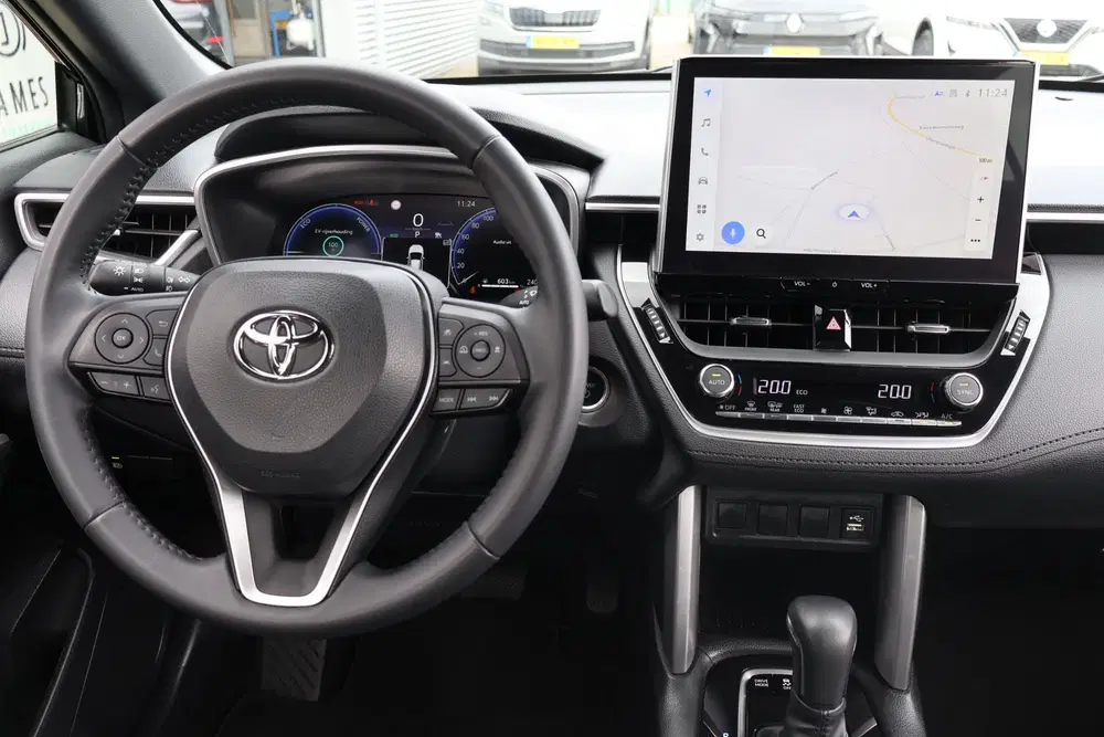 Toyota Corolla Cross 2.0 High Power Hybrid Active 1e Eigenaa uit 2023, foto 12