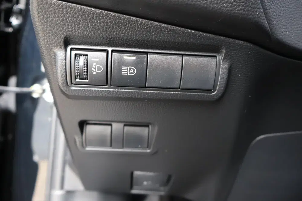 Toyota Corolla Cross 2.0 High Power Hybrid Active 1e Eigenaa uit 2023, foto 14