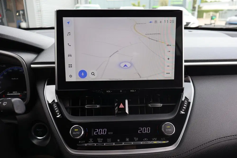 Toyota Corolla Cross 2.0 High Power Hybrid Active 1e Eigenaa uit 2023, foto 4