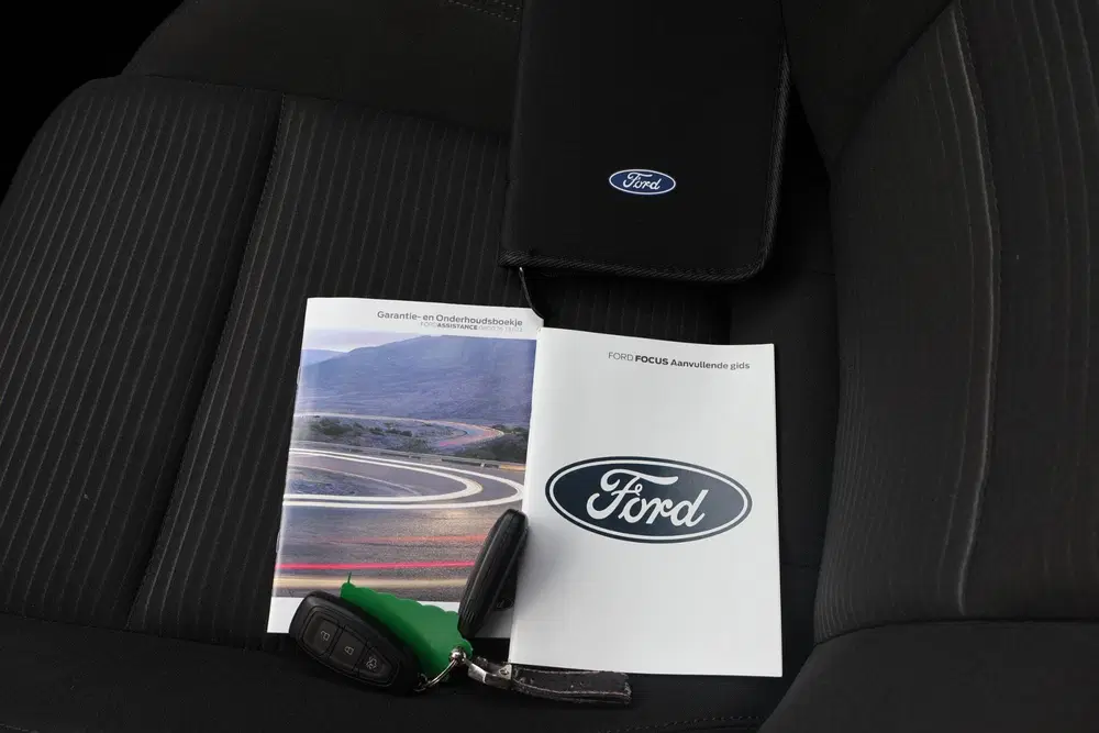 Ford Focus 1.0 Hybrid Titanium X 1e Eigenaar uit 2023, foto 6