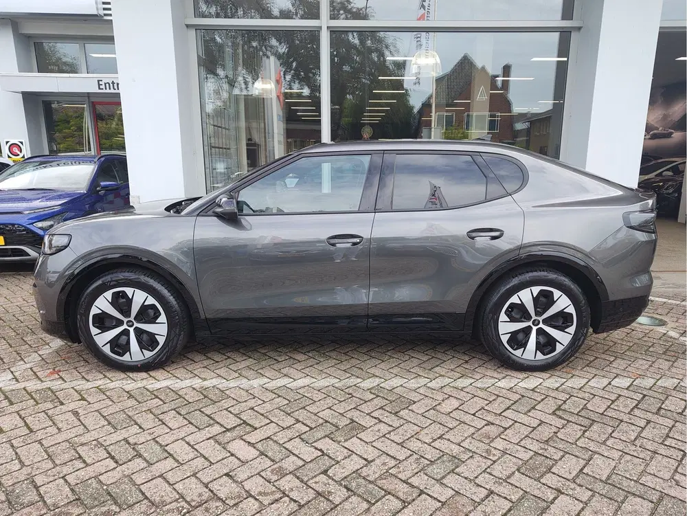 Ford Capri STANDARD RANGE RWD 52 kWh SoH 100% uit 2025, foto 2