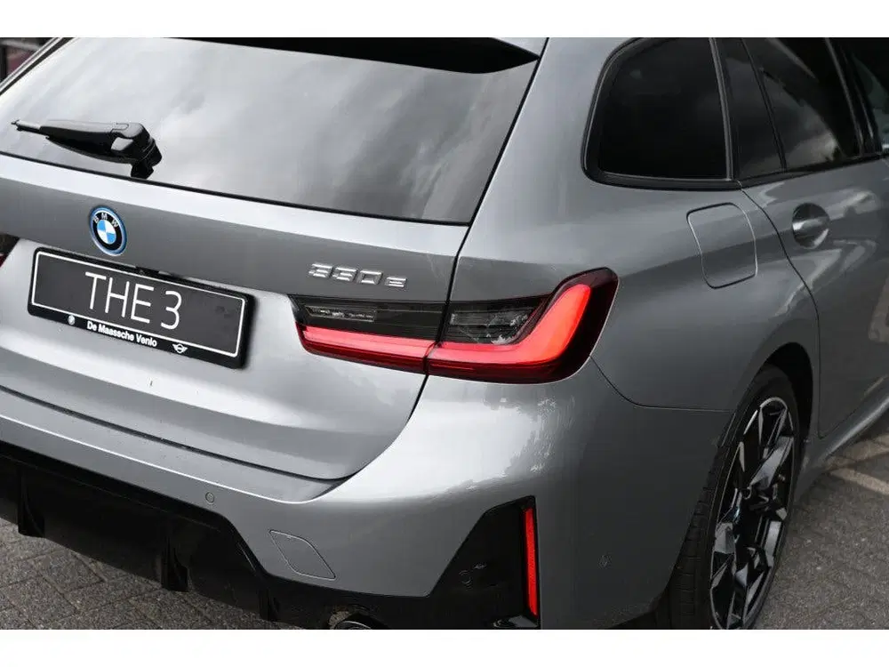 BMW 3-serie 330e M Sport Automaat uit 2026, foto 12
