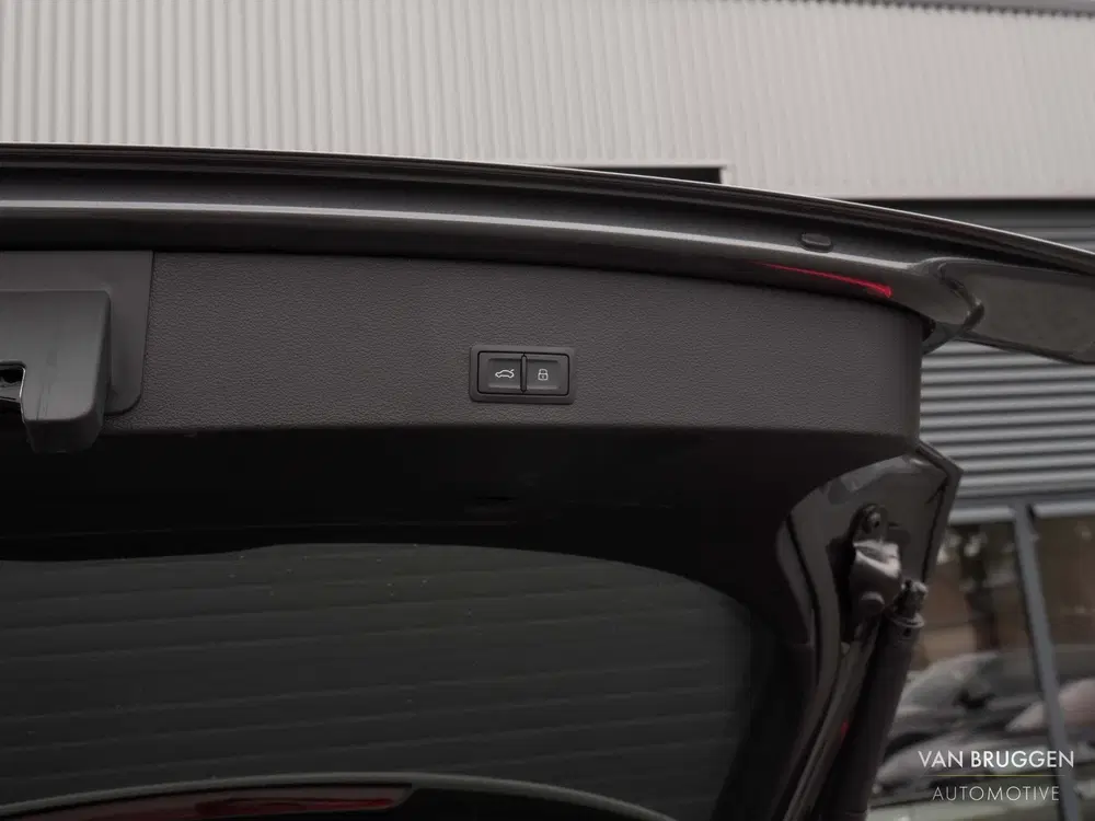 Audi Q2 35 TFSI S-Line Pano SONOS Keyless Sfeer BT uit 2023, foto 10