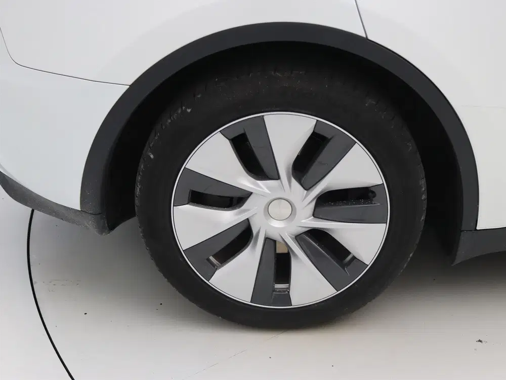 Tesla Model Y Standard RWD Plus 94.5% SoH [ AMD RYZEN+AU uit 2023, foto 11