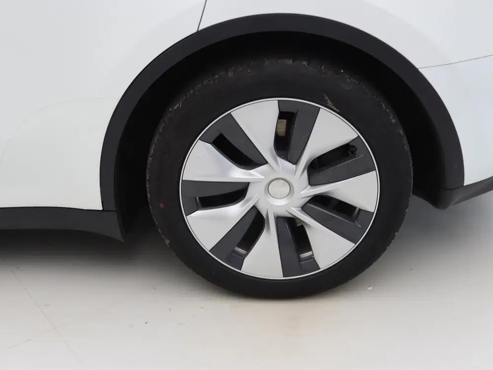 Tesla Model Y Standard RWD Plus 94.5% SoH [ AMD RYZEN+AU uit 2023, foto 14