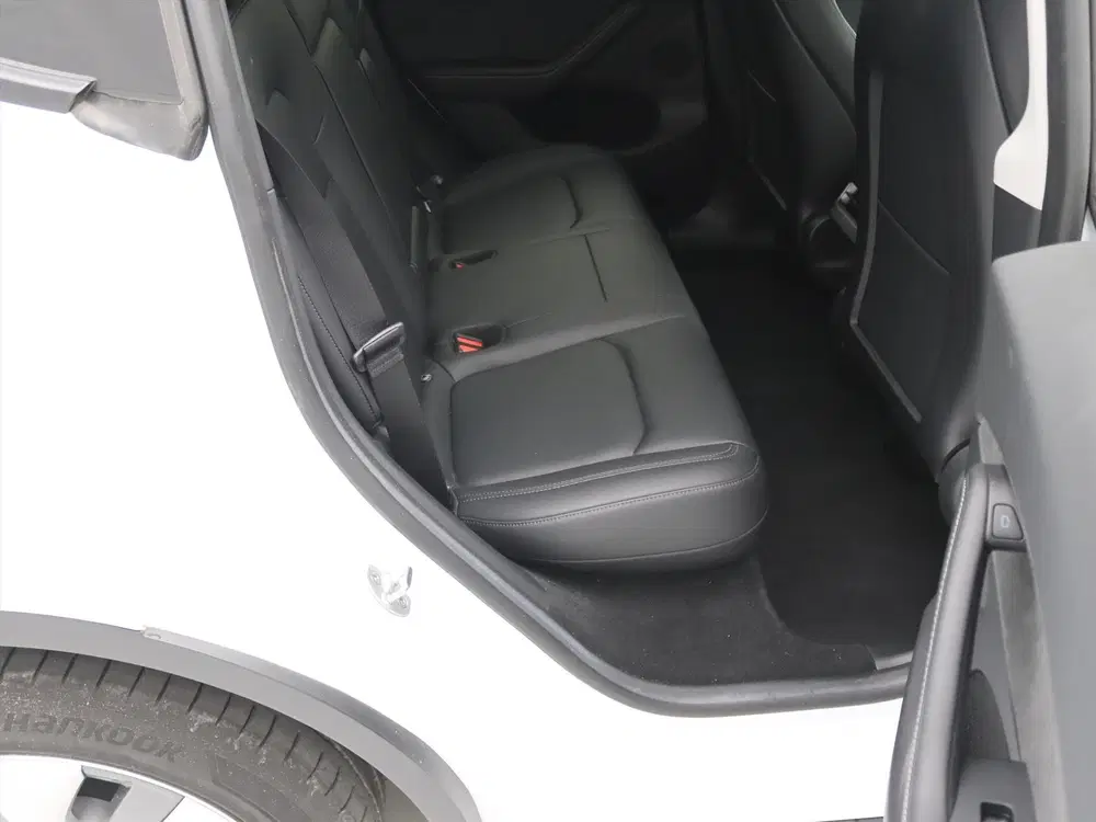 Tesla Model Y Standard RWD Plus 94.5% SoH [ AMD RYZEN+AU uit 2023, foto 15