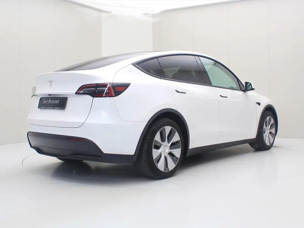 Tesla Model Y Standard RWD Plus 94.5% SoH [ AMD RYZEN+AU uit 2023, foto 2
