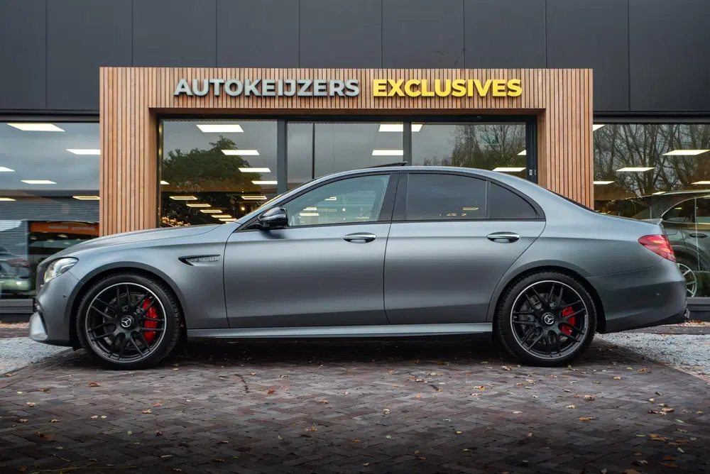Mercedes-Benz E-Klasse AMG 63 4MATIC Premium Plus Schuifdak uit 2019, foto 5