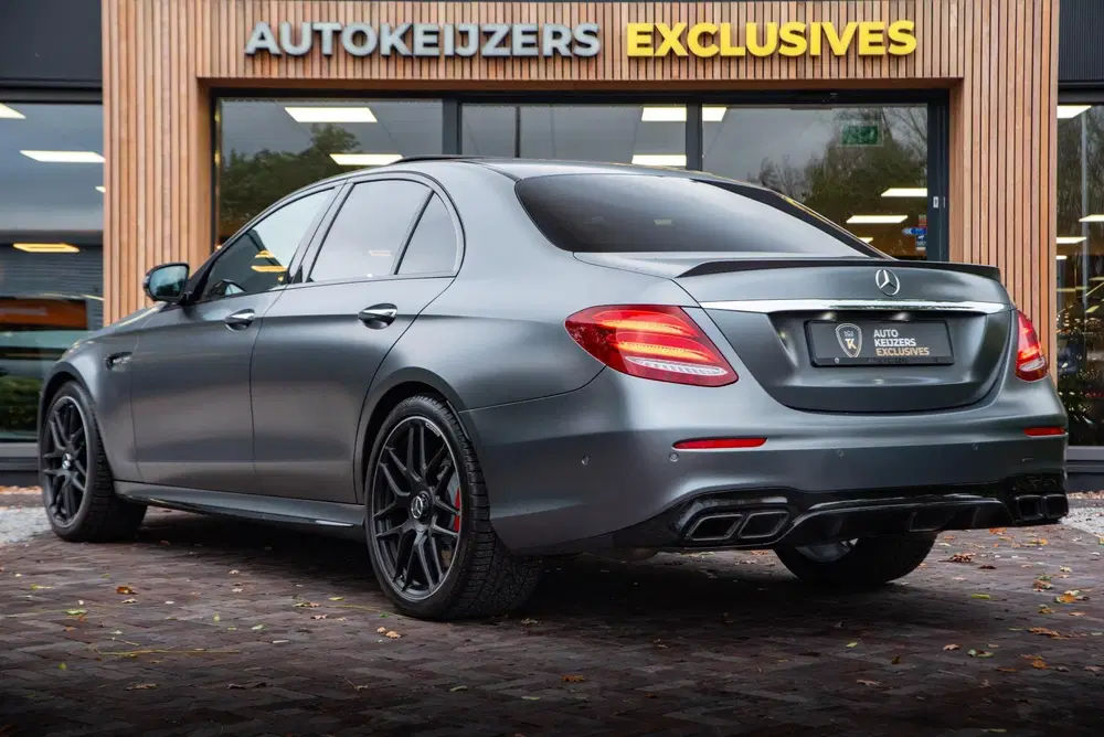 Mercedes-Benz E-Klasse AMG 63 4MATIC Premium Plus Schuifdak uit 2019, foto 7