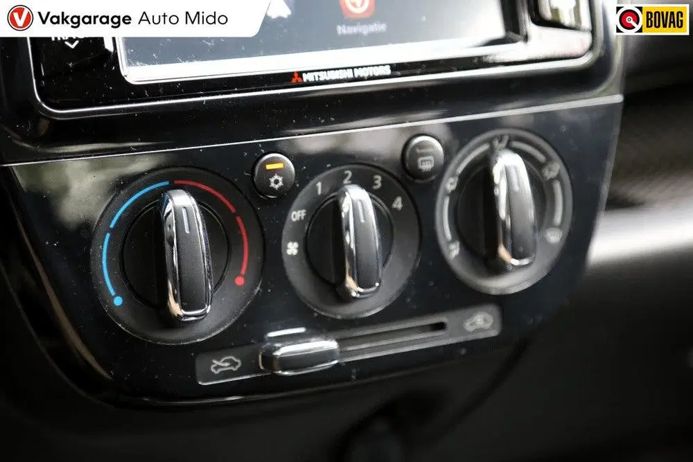 Mitsubishi Space Star 1.2i CVT Automaat Intro Edition uit 2021, foto 15