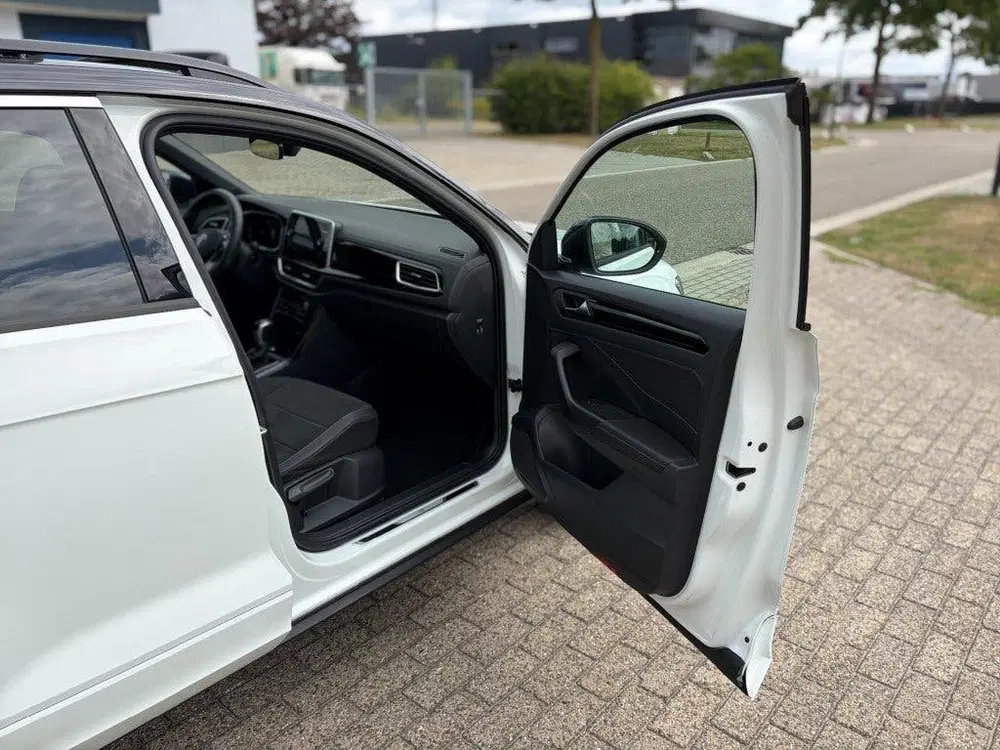 Volkswagen T-Roc 1.5 TSI R-Line Pano Camera Adaptive Cruise uit 2022, foto 12