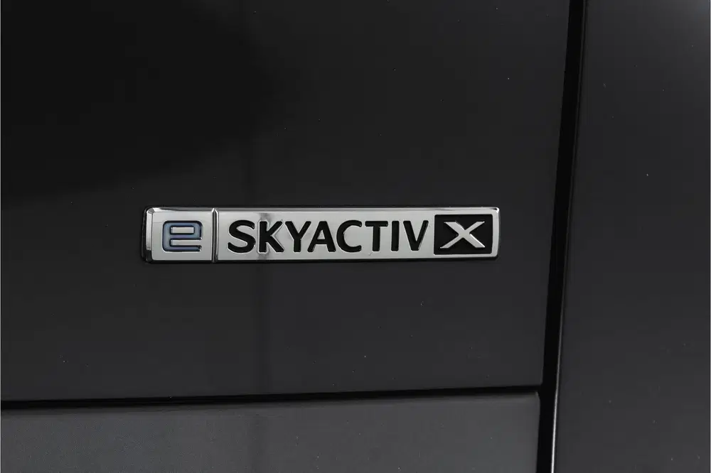 Mazda CX-30 2.0 e-SkyActiv-X 186 PK M Hybrid Nagisa Or uit 2025, foto 10