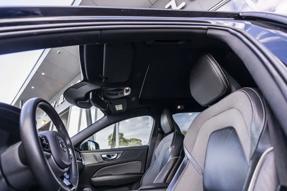 Volvo V60 2.0 B4 R-Design uit 2021, foto 14