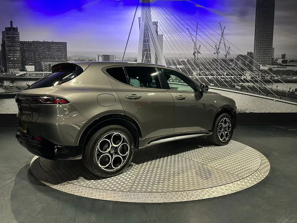 Alfa Romeo Tonale 1.3 Ibrida Plug-In Q4 uit 2024, foto 13