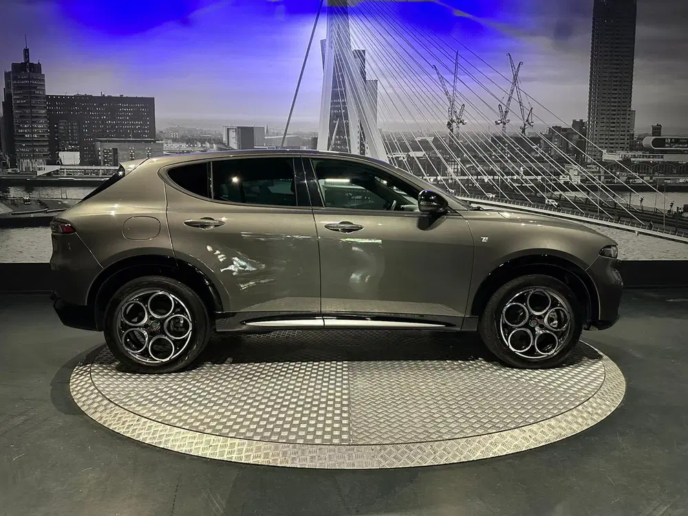 Alfa Romeo Tonale 1.3 Ibrida Plug-In Q4 uit 2024, foto 14