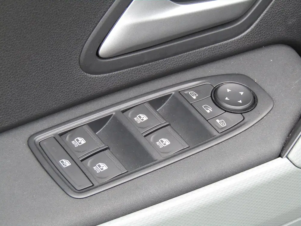 Dacia Bigster 1.8 Hybrid 155pk Aut Extreme uit 2026, foto 6