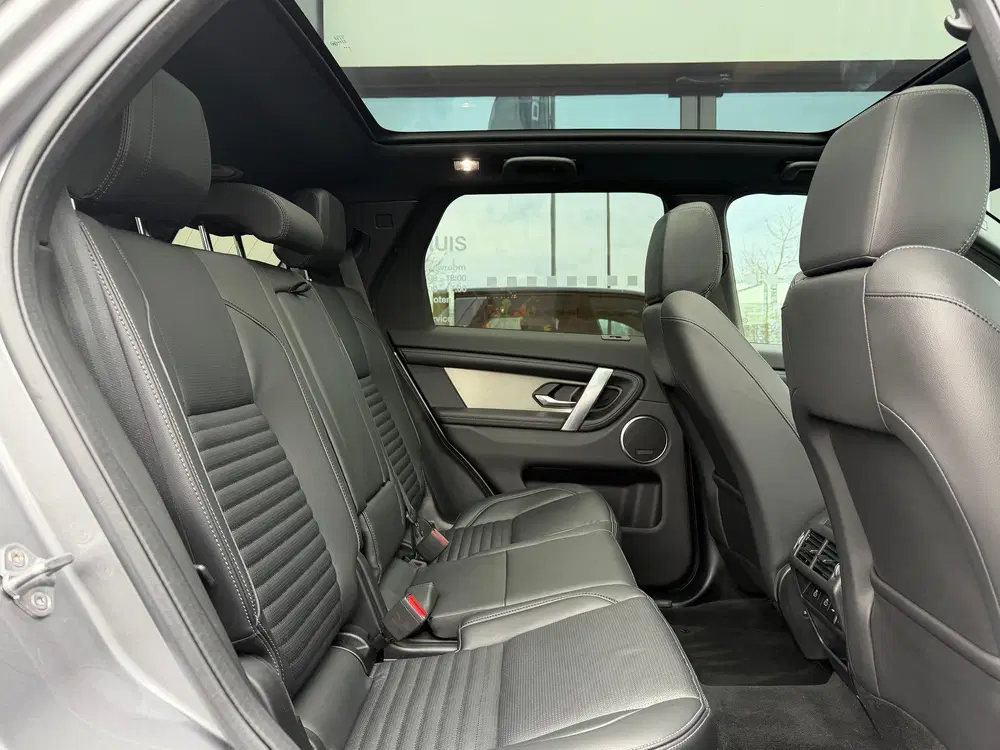 Land Rover Discovery Sport P270e Dynamic Edition uit 2025, foto 12