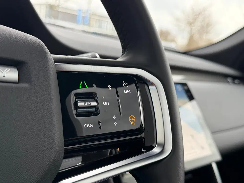Land Rover Discovery Sport P270e Dynamic Edition uit 2025, foto 13