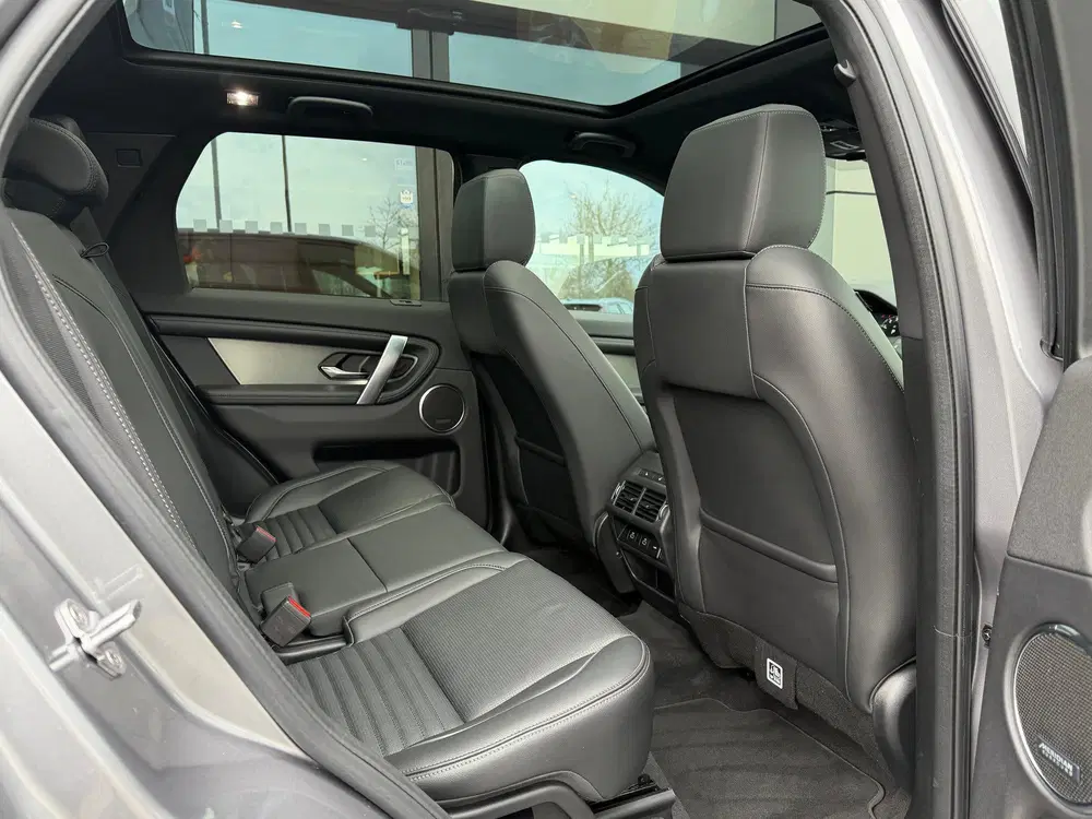 Land Rover Discovery Sport P270e Dynamic Edition uit 2025, foto 14